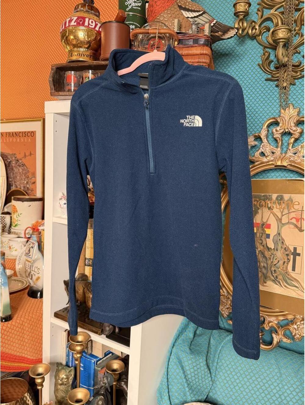 The North Face Men's Navy and Blue Sweatshirt